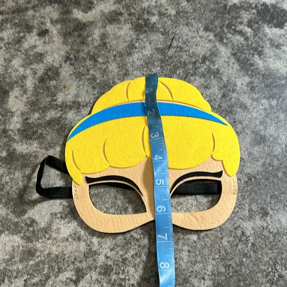 Disney Cinderella & Snow White Fun Felt Face Mask with Elastic Straps Brand New
